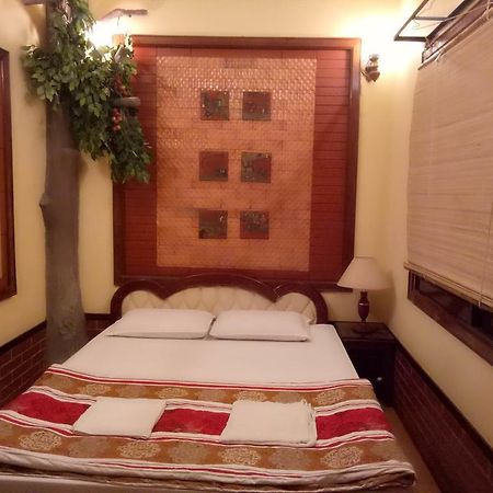 Bee Saigon Hotel Ho Chi Minh City Exterior photo