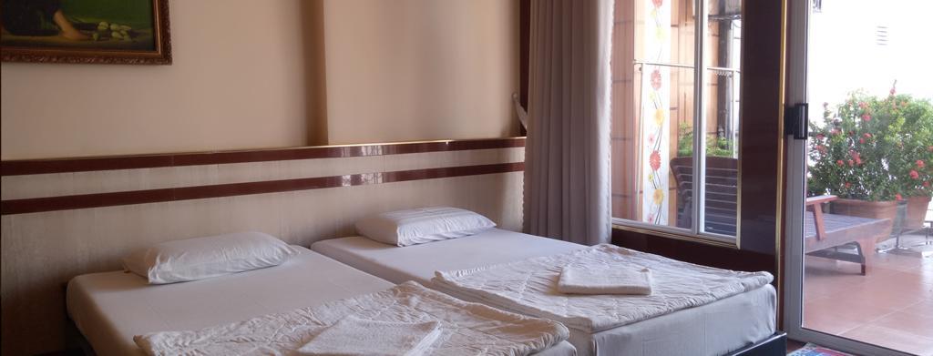 Bee Saigon Hotel Ho Chi Minh City Exterior photo