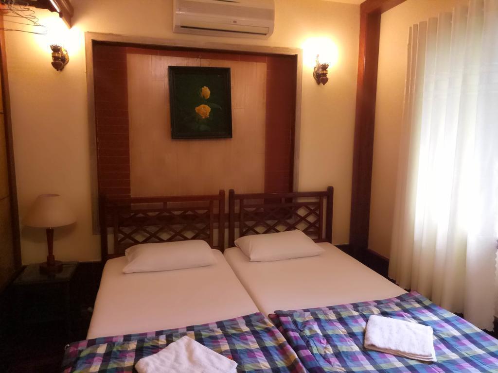 Bee Saigon Hotel Ho Chi Minh City Exterior photo