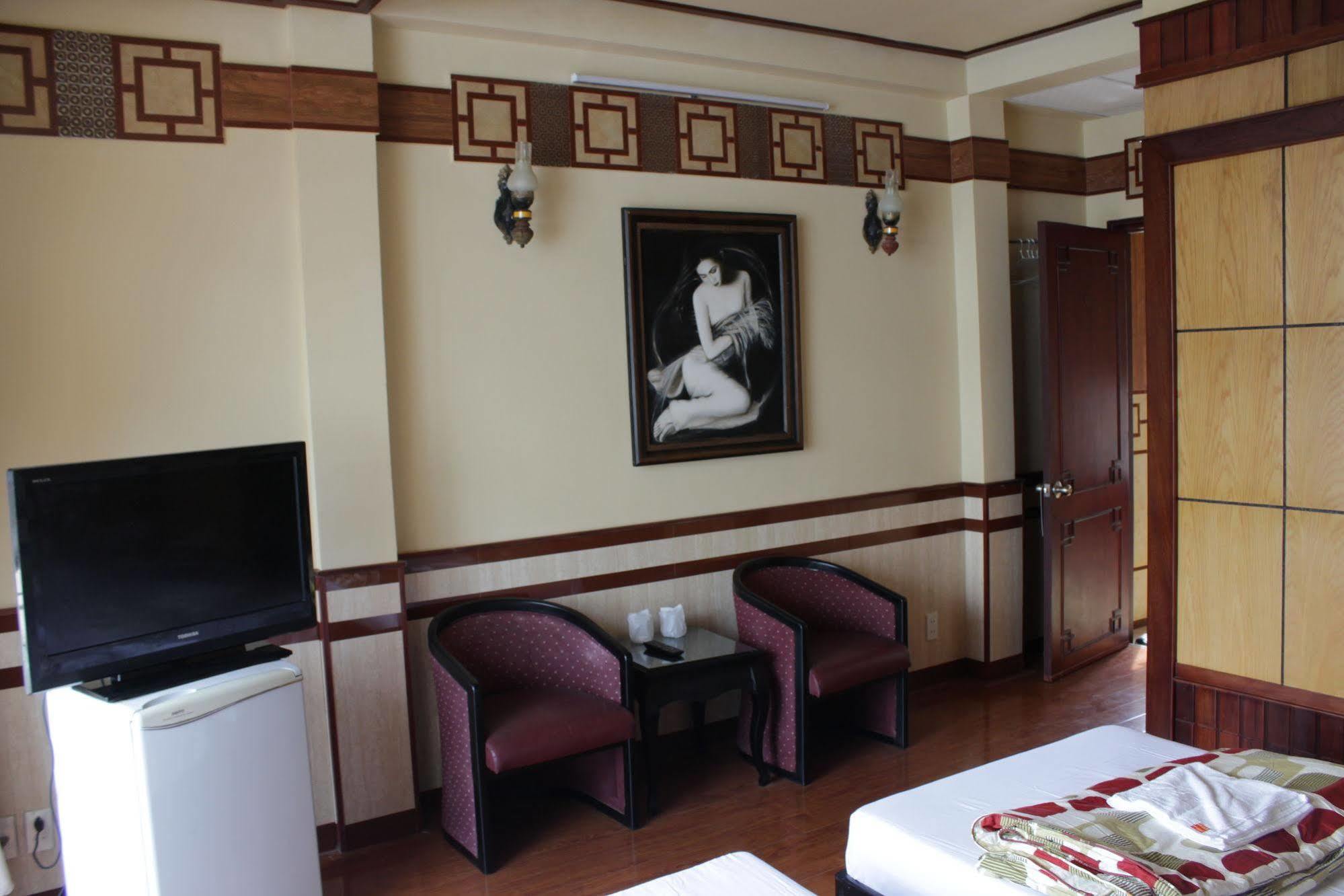 Bee Saigon Hotel Ho Chi Minh City Exterior photo