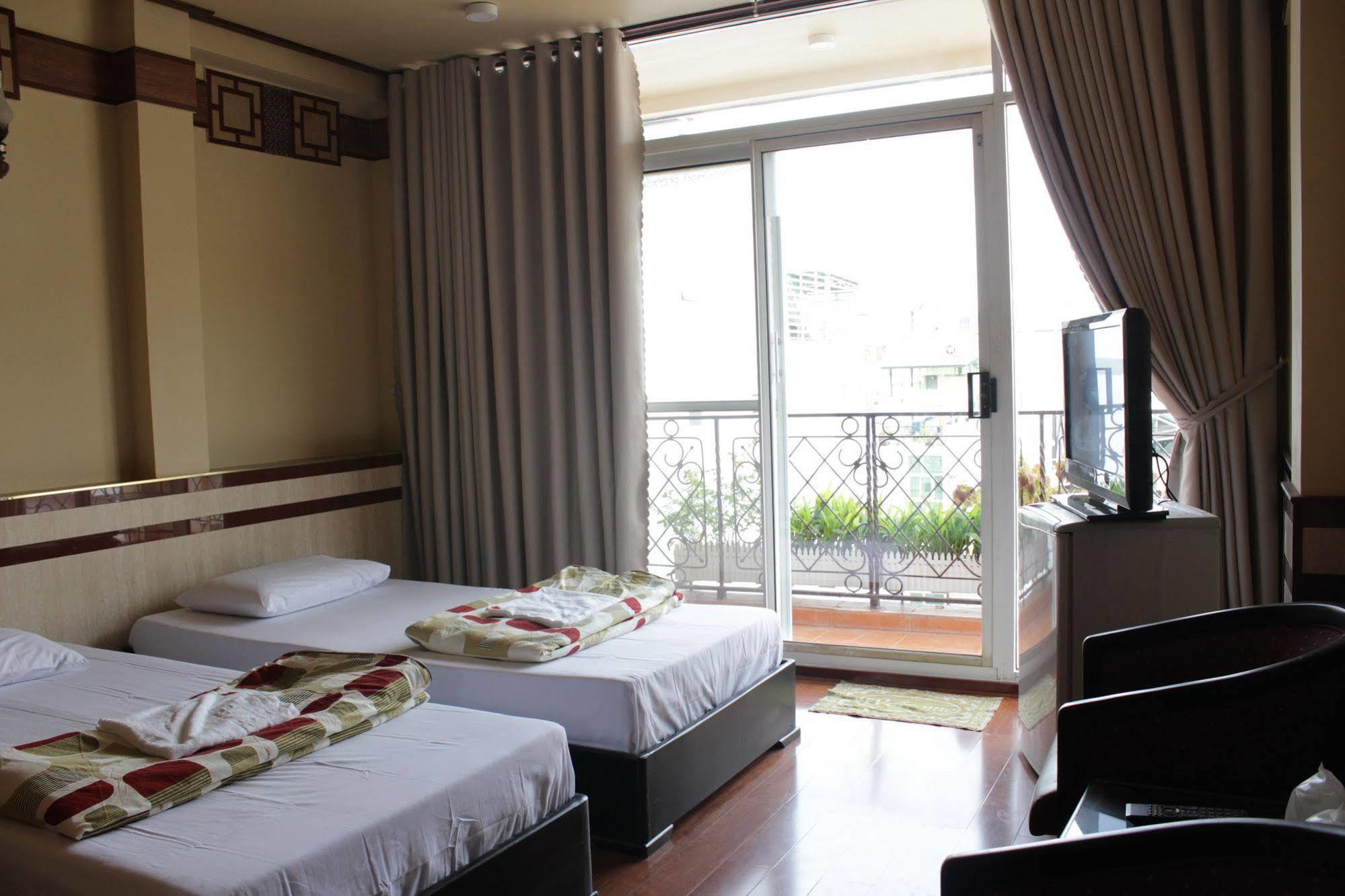Bee Saigon Hotel Ho Chi Minh City Exterior photo
